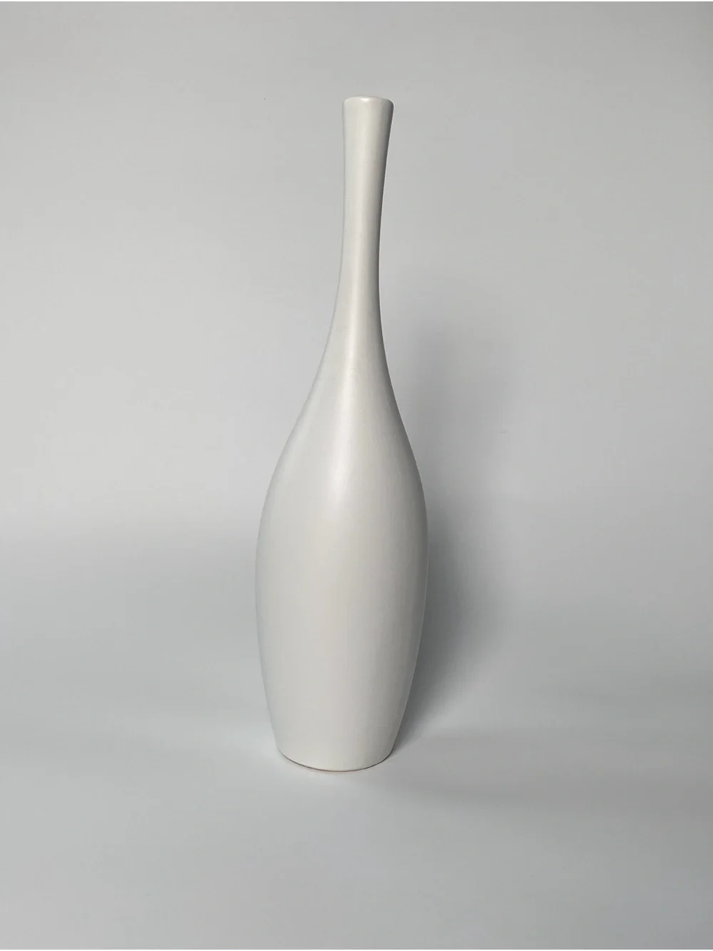 Elegant Tall White Ceramic Bud Vase - Sleek Accent